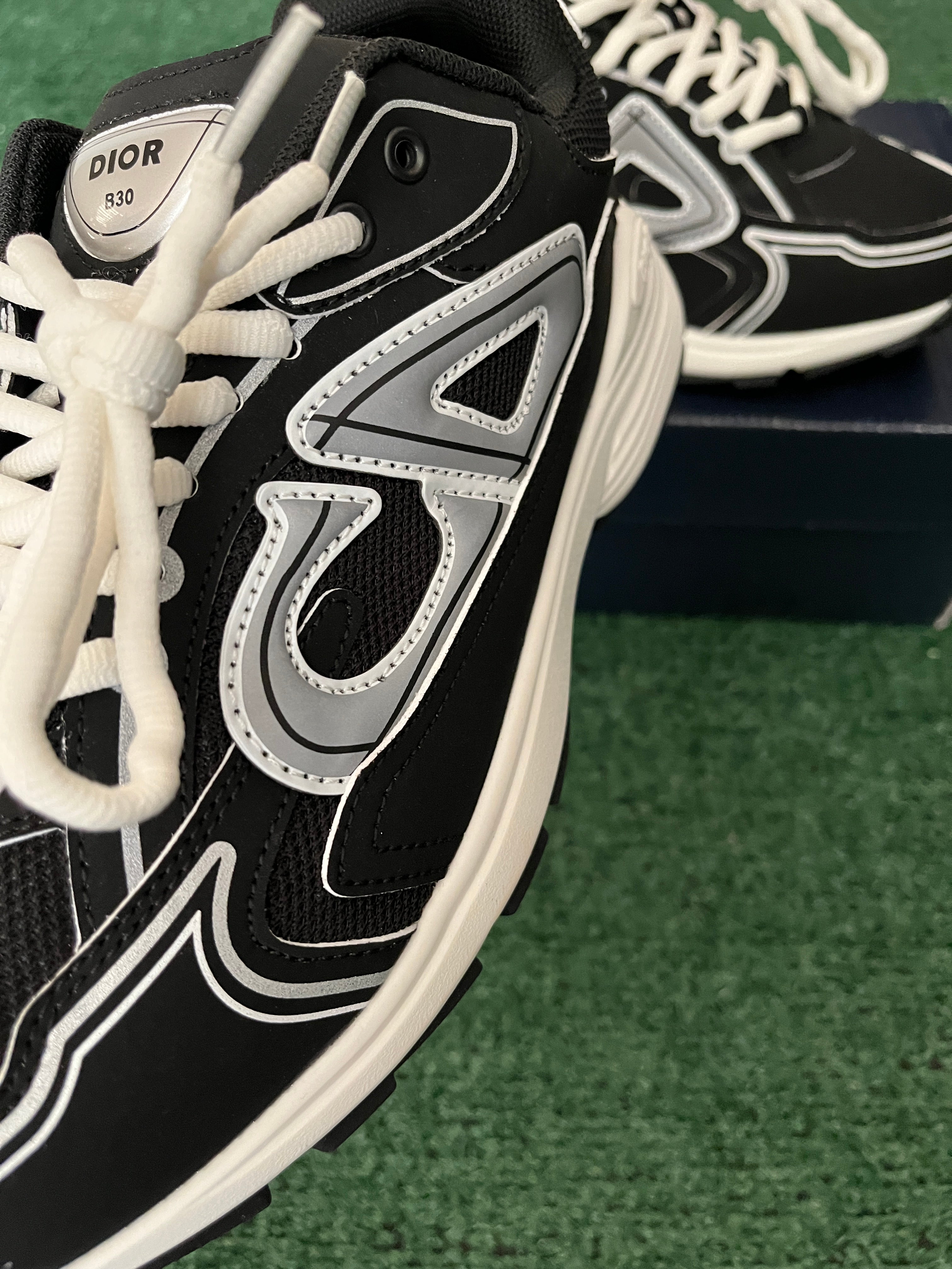 D*OR B30S - BLACK & WHITE