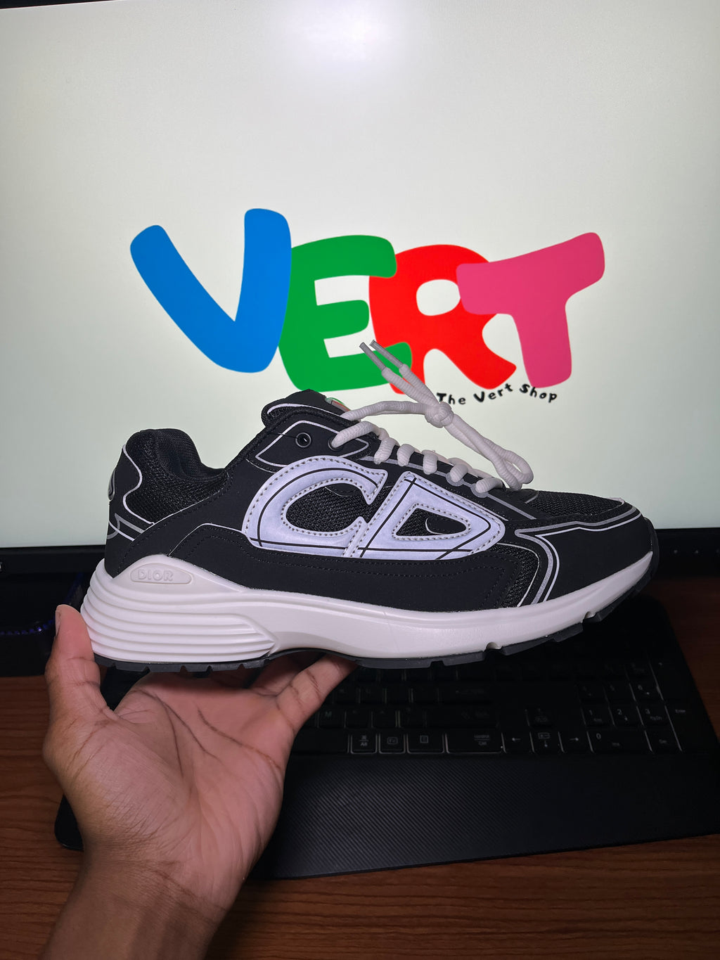 D*OR B30S - BLACK & WHITE